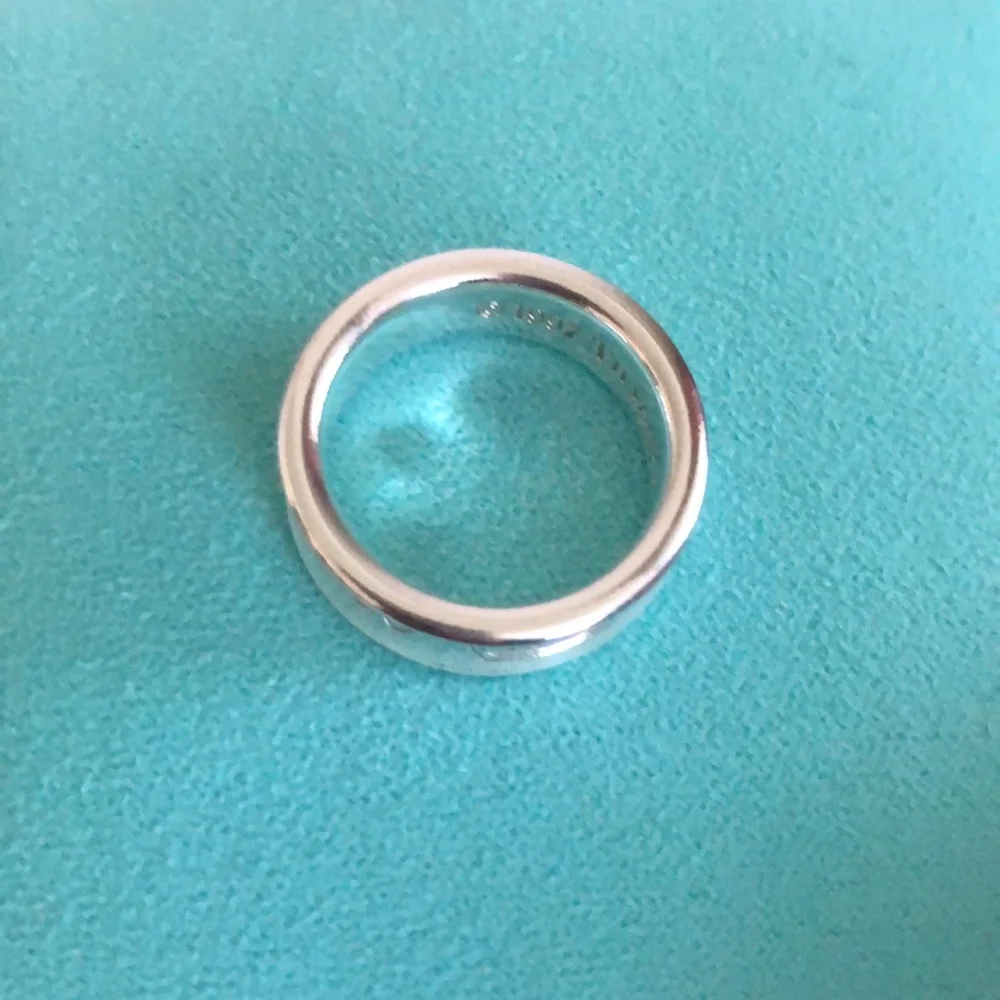 🩵Size 7 1/2 Tiffany & Co.  1837 Concave Wide Band Ring